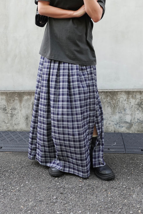 チェックスリットボタンスカート